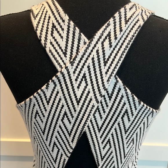 HOLLISTER Black and White Chevron Woven Mini Dress S - Picture 5 of 6